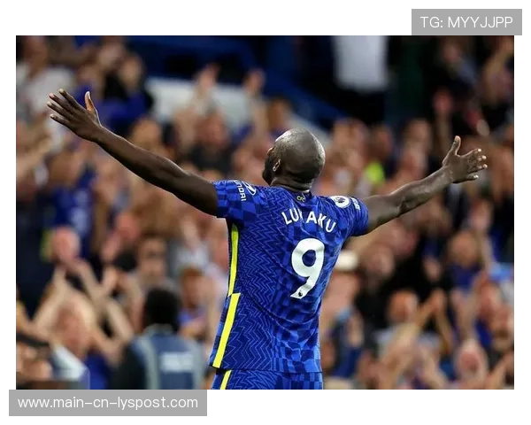 卢卡库门前二次调整后抽射，比利时前场杀伤力倍增