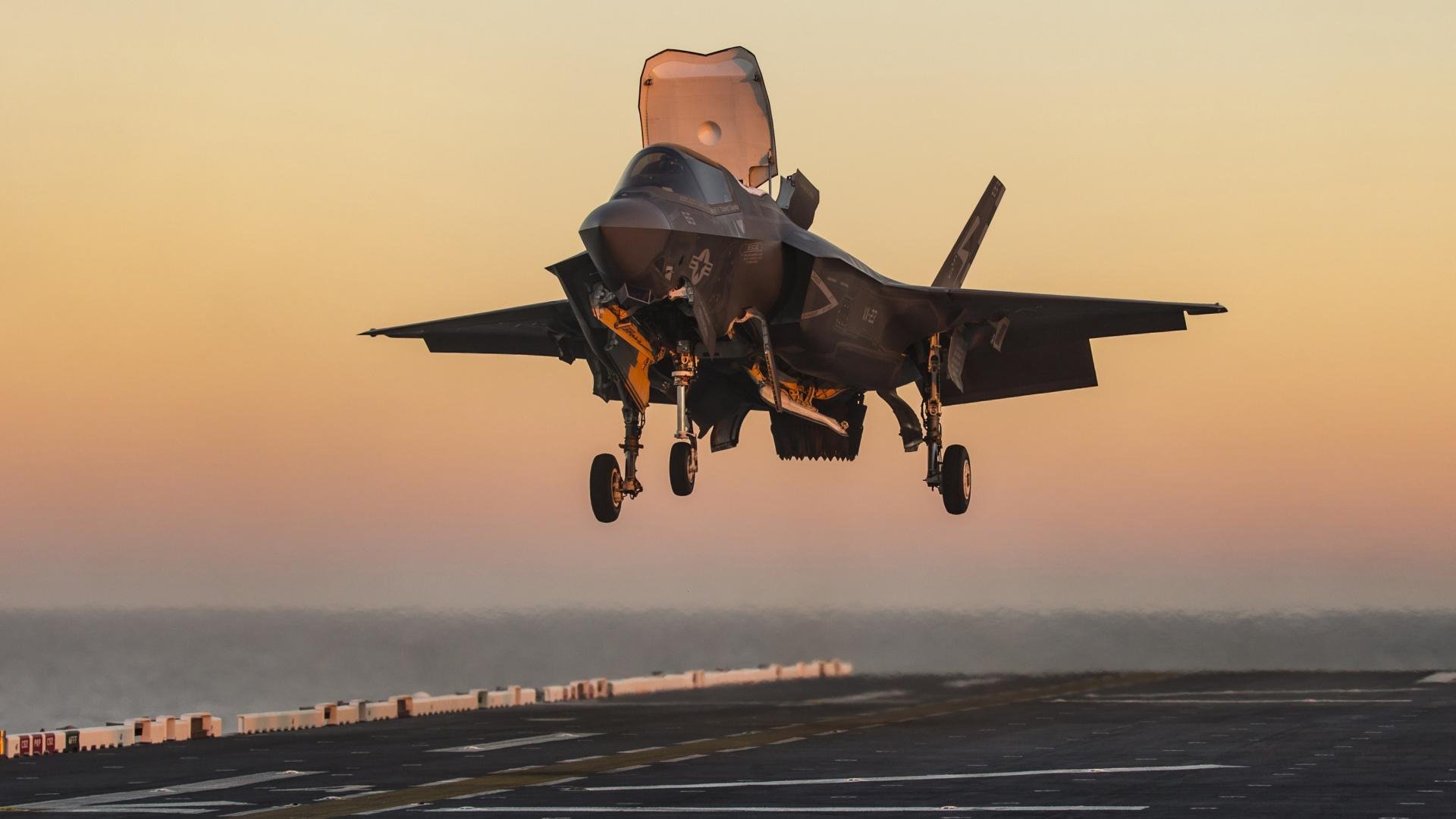 中超联赛中国队战平 球迷呼吁加强防守，中超球队最新新闻